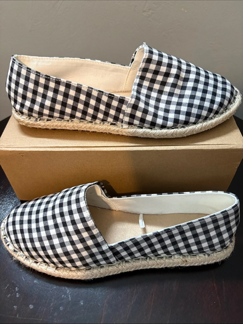 Old Navy Black & White Gingham Espadrilles - Size 8.5 - Worn 2 times